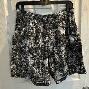 Lululemon Pace Breaker Linerless Short 7"